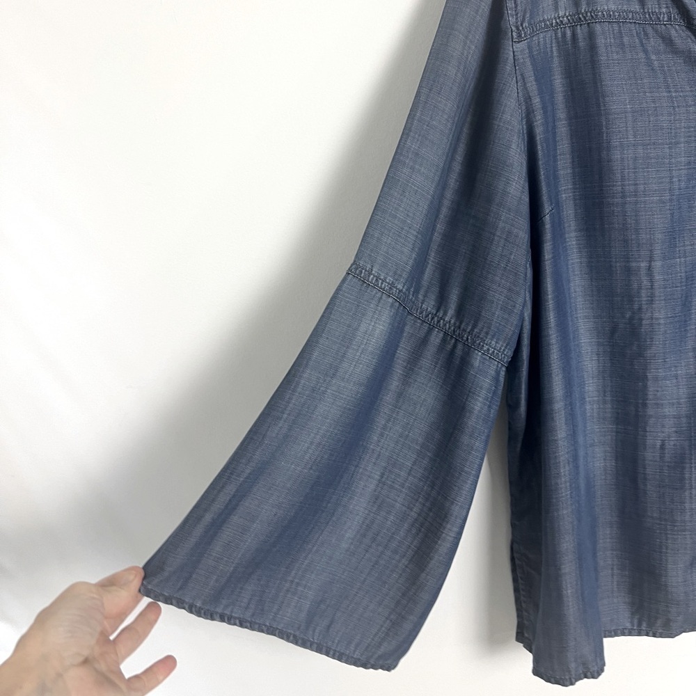 Chico's Chambray 100% Lyocell Long Split Cuff Bell Sleeve Tunic Top Size 16 - Picture 6 of 10